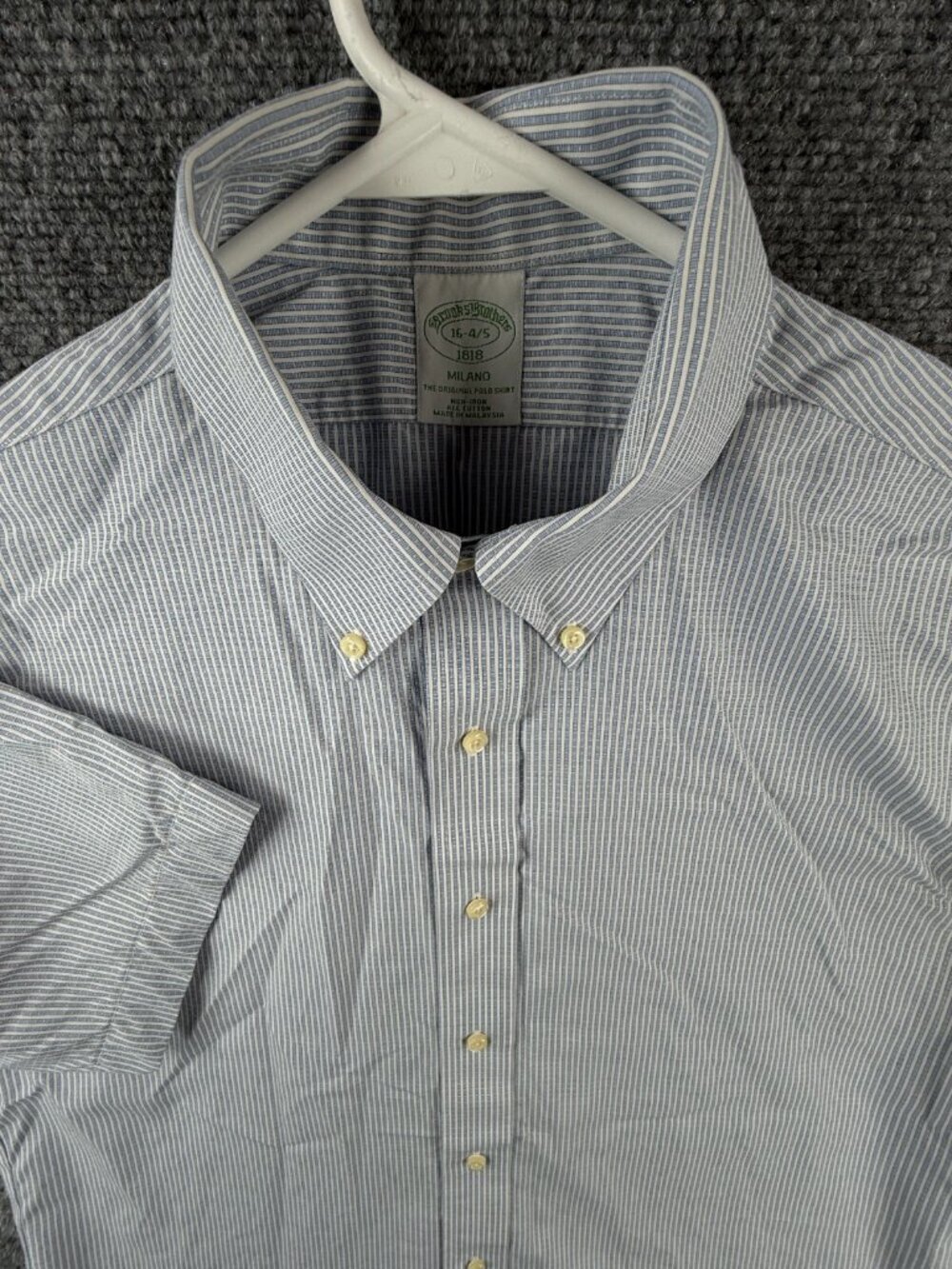 Brooks Brothers Milano Blue Striped Short Sleeve Button Up Non-iron 16 Men Adult